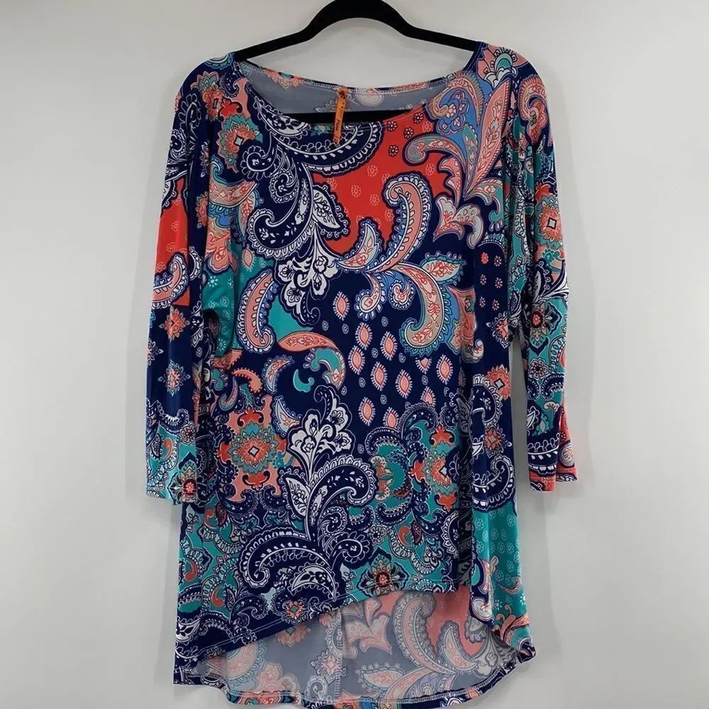 3For$20 MOA Floral paisley Long-Sleeve top size small